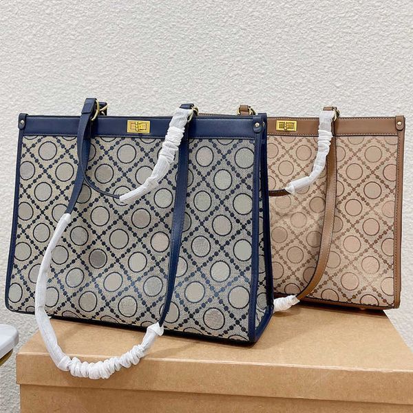 designer luxury women the tote bag fashion versatile handbags shoulder crossbody bags purse tories totes large capacity saddle wallets 7a xe
designer luxury women the tote bag fashion versatile handbags shoulder crossbody bags purse tories totes large capacity saddle wallets 7a xe