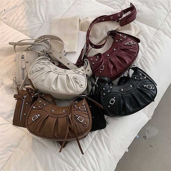 bags bag female personality heavy industry locomotive wind rivet sling one shoulder bag fold portable diagonal cross purse
bags bag female personality heavy industry locomotive wind rivet sling one shoulder bag fold portable diagonal cross purse