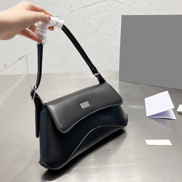 cosmetic bags cases luxurys designers handbag shoulder bags axillary bag fashion women wallet classic large capacity armpit purse travel par
cosmetic bags cases luxurys designers handbag shoulder bags axillary bag fashion women wallet classic large capacity armpit purse travel par