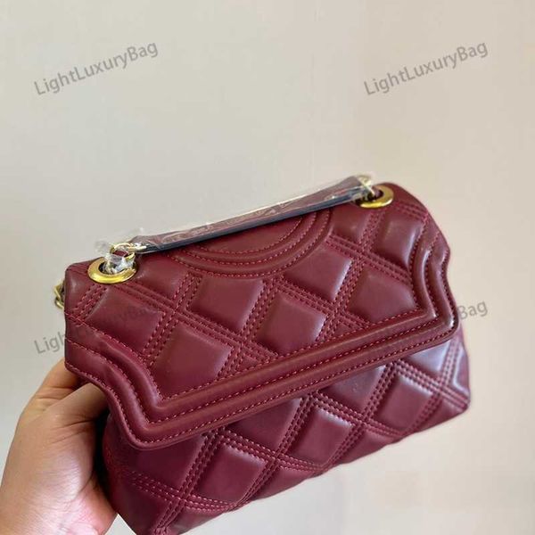 designer luxury women the tote bag fashion versatile handbags shoulder crossbody bags purse tories totes large capacity saddle wallets 7a 4a
designer luxury women the tote bag fashion versatile handbags shoulder crossbody bags purse tories totes large capacity saddle wallets 7a 4a