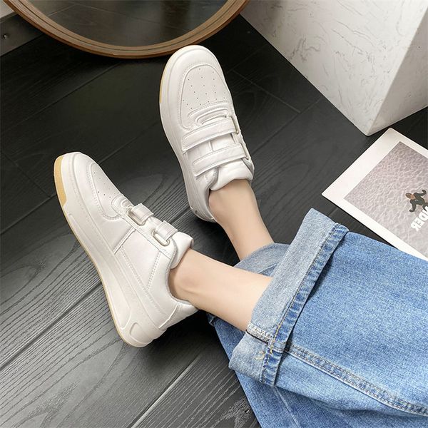 dress shoes solid leather hook loop women's sports woman chunky sneakers women flat platform plus size 221118, Black
dress shoes solid leather hook loop women's sports woman chunky sneakers women flat platform plus size 221118, Black