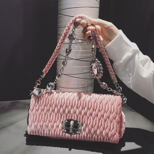 waist bag silk sequins diamond messenger crystal chain handbag crossbody party shoulder 221119
waist bag silk sequins diamond messenger crystal chain handbag crossbody party shoulder 221119