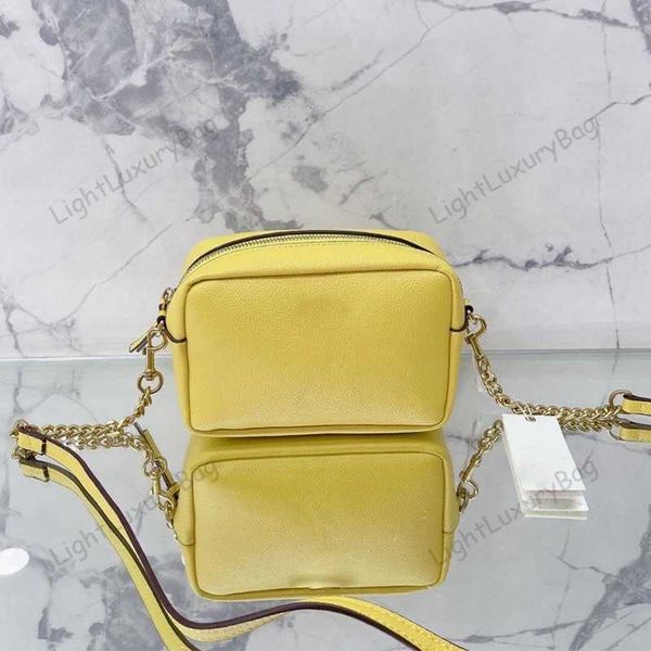 designer luxury women the tote bag fashion versatile handbags shoulder crossbody bags purse tories totes large capacity saddle wallets 7a 98
designer luxury women the tote bag fashion versatile handbags shoulder crossbody bags purse tories totes large capacity saddle wallets 7a 98