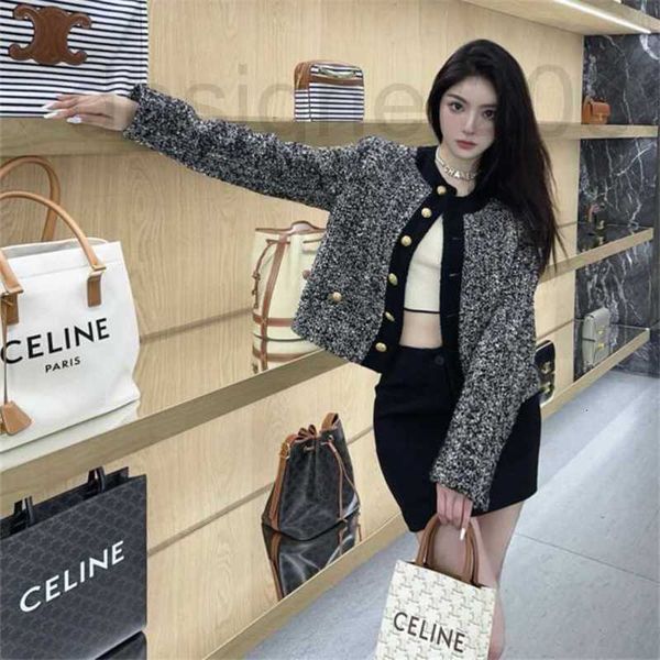 women's jackets designer 2022 autumn and winter french small fragrant metal button round neck classic coat jbcy, Black;brown
women's jackets designer 2022 autumn and winter french small fragrant metal button round neck classic coat jbcy, Black;brown