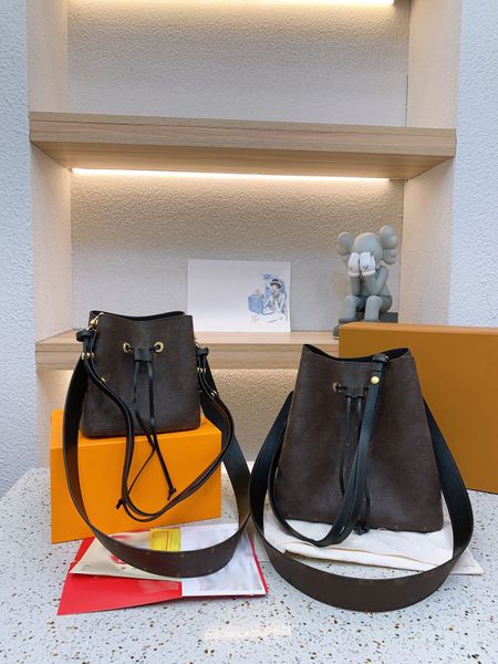 luxury tote brand shoulder bag crossbody handbag 5a genuine leather designer messenger bags toe cattlehide vintage bucket old flower 26cm co
luxury tote brand shoulder bag crossbody handbag 5a genuine leather designer messenger bags toe cattlehide vintage bucket old flower 26cm co