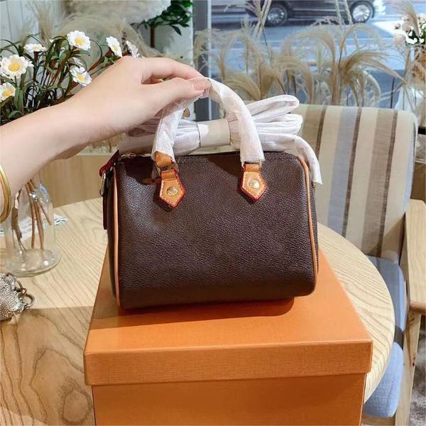 fashionable handbags shoulders handbag four different sizes metal zipper slot pocket pillow bag shoulder bags lady fashion crossbodys
fashionable handbags shoulders handbag four different sizes metal zipper slot pocket pillow bag shoulder bags lady fashion crossbodys