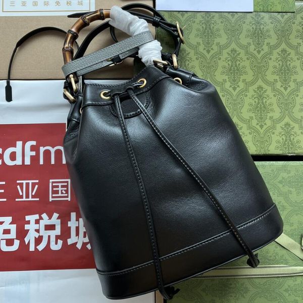 realfine888 bags 5a g724667 19cm diana bamboo mini bucket handbag handle purses for women with dust bag box
realfine888 bags 5a g724667 19cm diana bamboo mini bucket handbag handle purses for women with dust bag box