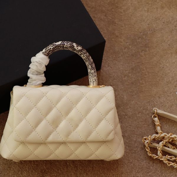 classic mini flap caviar handle totes bags calfskin genuine leather multi pochette gold metal hardware matelasse chain crossbody shoulder ha
classic mini flap caviar handle totes bags calfskin genuine leather multi pochette gold metal hardware matelasse chain crossbody shoulder ha