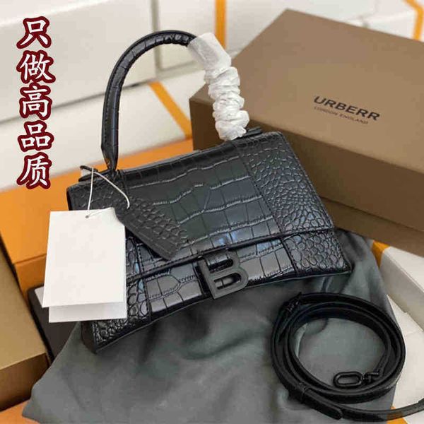 balencaigass designer handbags hourglassb b women home same style women's leather advanced feeling slanting across one shoulder portabl
balencaigass designer handbags hourglassb b women home same style women's leather advanced feeling slanting across one shoulder portabl
