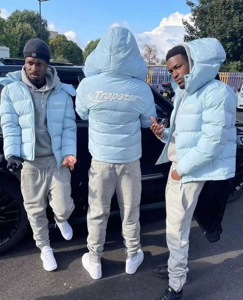 2022 winter new trapstar men's down jacket black ice blue patch embroidered hood detachable white duck street hip-hop rap uk
2022 winter new trapstar men's down jacket black ice blue patch embroidered hood detachable white duck street hip-hop rap uk