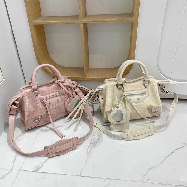 women's luxury designer handbags shoulder bag crossbody bag tote autumn/winter collection new motorcycle bags texture leather portable
women's luxury designer handbags shoulder bag crossbody bag tote autumn/winter collection new motorcycle bags texture leather portable