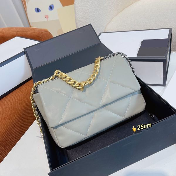 womens 19 series lambskin bags classic flap chain handle totes crossbody shoulder outddor sacoche 6 colors designer luxury handbags with ser
womens 19 series lambskin bags classic flap chain handle totes crossbody shoulder outddor sacoche 6 colors designer luxury handbags with ser