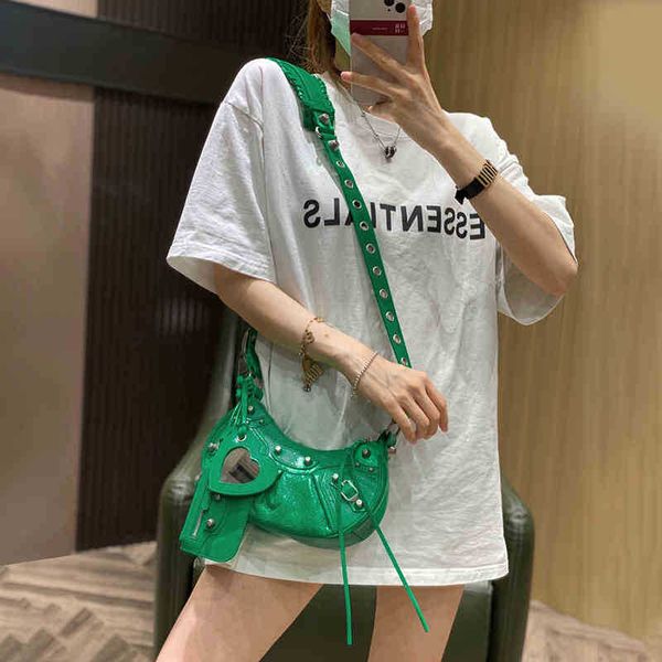 balencaigabags bags pleated oil wax leather high version b home le cagole locomotive bag three in one r rivet crescent messenger underarm wh
balencaigabags bags pleated oil wax leather high version b home le cagole locomotive bag three in one r rivet crescent messenger underarm wh