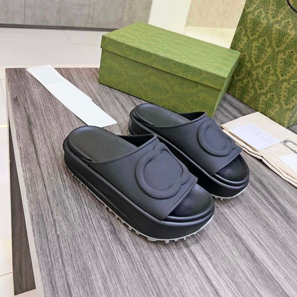 slipper embossed interlock platform rubber slide designer sandals women shoes ivory black pink purple blue rubber luxury flat flops
slipper embossed interlock platform rubber slide designer sandals women shoes ivory black pink purple blue rubber luxury flat flops