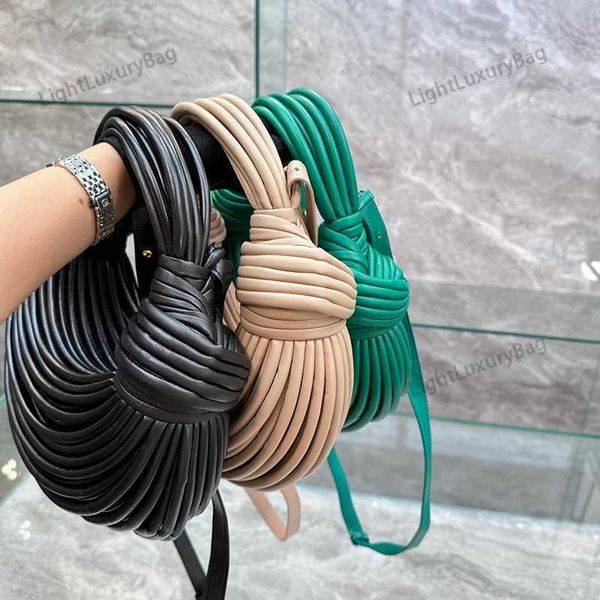 5a knotted bag designer shoulder crossbody tote fashion cross body wallets real leather women classic luxury female purses 221120
5a knotted bag designer shoulder crossbody tote fashion cross body wallets real leather women classic luxury female purses 221120