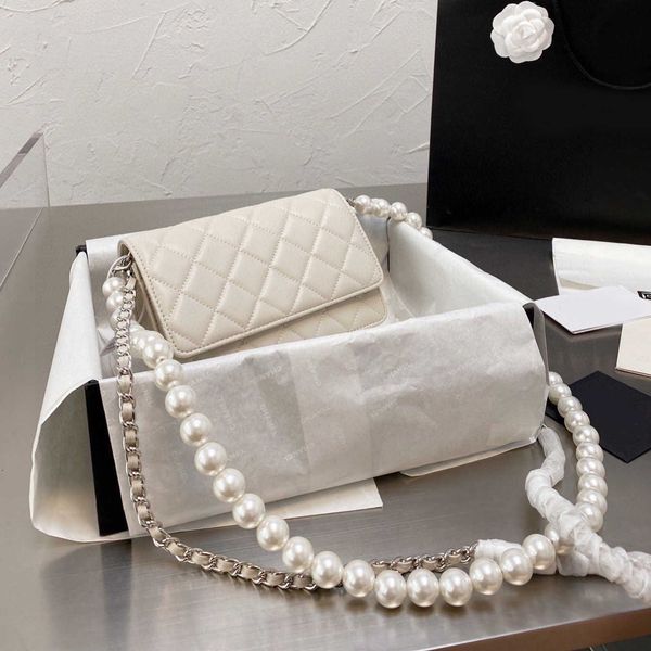 evening luxury designer bag shoulder handbags c quality high fashion women wallets clutch totes crossbody cowhide pearl chain tofu bags ladi
evening luxury designer bag shoulder handbags c quality high fashion women wallets clutch totes crossbody cowhide pearl chain tofu bags ladi