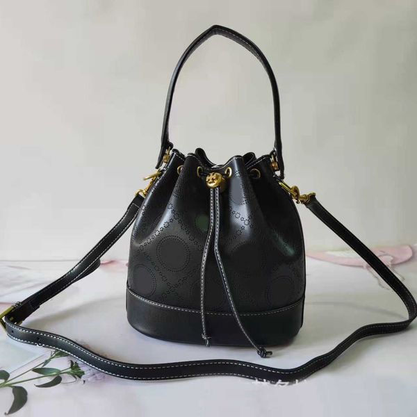 shoulder bags luxurys designers fashion womens t quality high crossbody handbags ladies totes sewing bucket bag purse cross body
shoulder bags luxurys designers fashion womens t quality high crossbody handbags ladies totes sewing bucket bag purse cross body