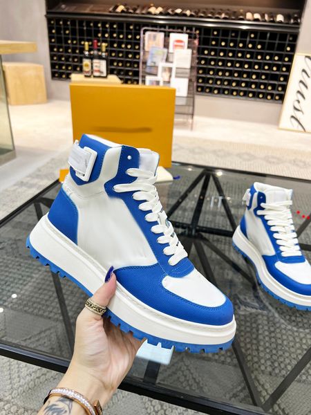 2023 man luxury designer martin boots gold metal buckle decoration lace up round toes zip half boots men shoes leather knight keep warm boot, Black
2023 man luxury designer martin boots gold metal buckle decoration lace up round toes zip half boots men shoes leather knight keep warm boot, Black