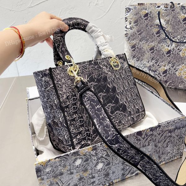 cute 2022 embroidery ladies bags r luxury handbags color shoulder bag cross body women totes crossbody clutch fashion handbag chain canvas l
cute 2022 embroidery ladies bags r luxury handbags color shoulder bag cross body women totes crossbody clutch fashion handbag chain canvas l