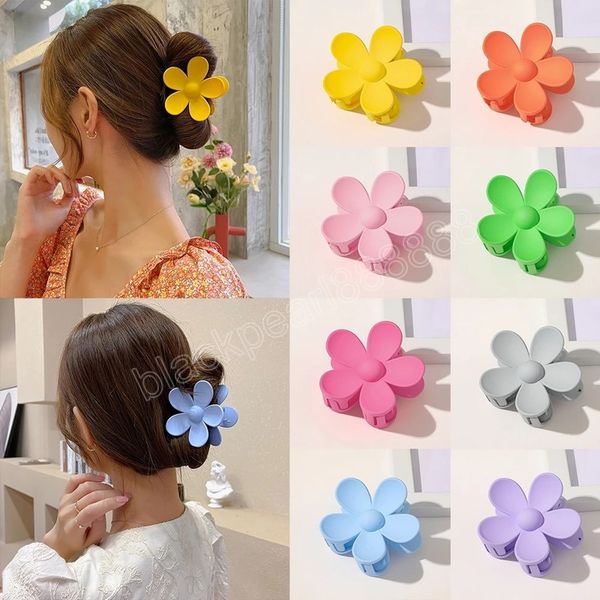 flower shape clamps for women girls solid color plastic hair claw large hairpin crab hair clips fashion hair accessories, Slivery;golden
flower shape clamps for women girls solid color plastic hair claw large hairpin crab hair clips fashion hair accessories, Slivery;golden