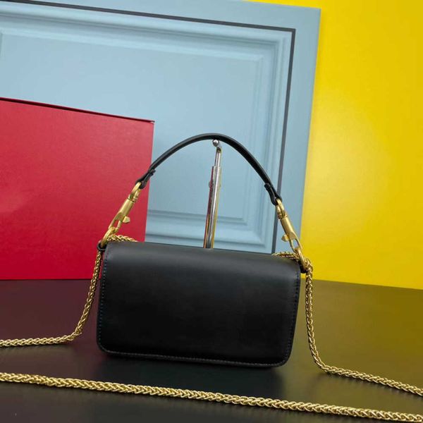 crossbody bags ladies handbag calfskin retro simple design bright skin small shoulder leather crossbody women's worldwide 221120
crossbody bags ladies handbag calfskin retro simple design bright skin small shoulder leather crossbody women's worldwide 221120