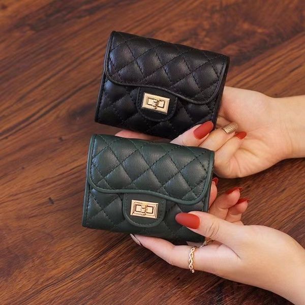 2022 new lingge wallet women's short korean versatile multi functional folding simple zero wallet, Red;black
2022 new lingge wallet women's short korean versatile multi functional folding simple zero wallet, Red;black