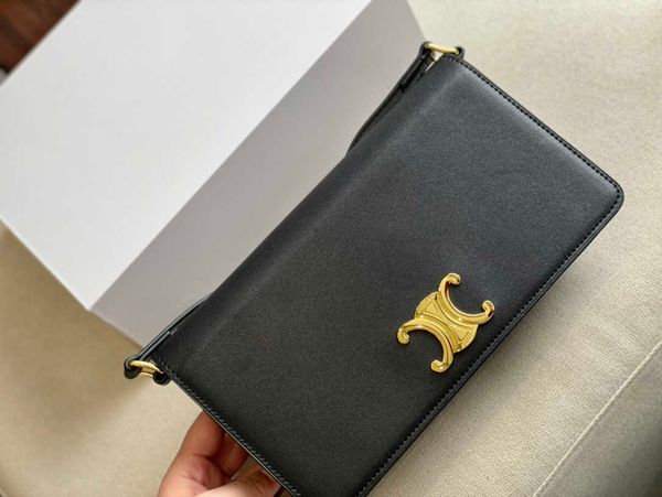 luxurys designers fashional bags handbag women genuine cowhide leather shoulder bag messenger pillow handbags high grade lady flip purse
luxurys designers fashional bags handbag women genuine cowhide leather shoulder bag messenger pillow handbags high grade lady flip purse
