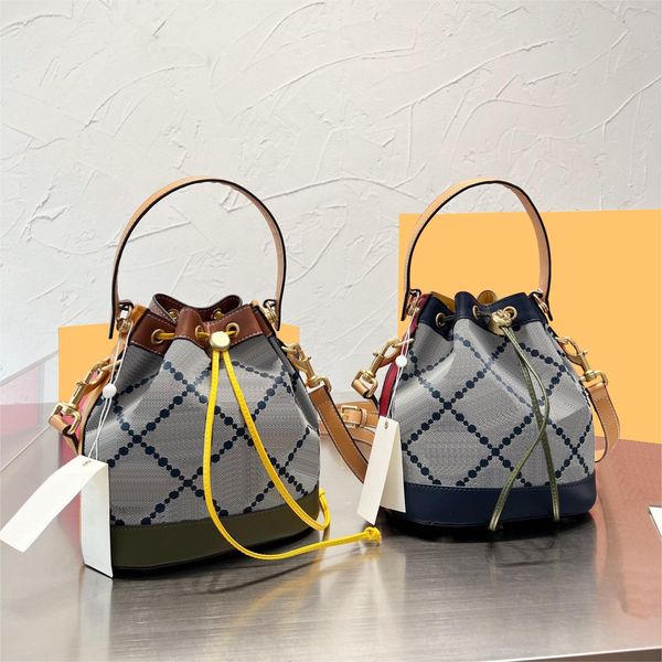 shoulder crossbody flap bag handbag purse wallets totes one handle messenger postmen trapezoid hasp envelope leather letters luxury designer
shoulder crossbody flap bag handbag purse wallets totes one handle messenger postmen trapezoid hasp envelope leather letters luxury designer