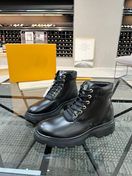 2023 man luxurys designer boots knitted stretch martin boots black leather knight men classic short boot casual shoes rubber outsole elastic
2023 man luxurys designer boots knitted stretch martin boots black leather knight men classic short boot casual shoes rubber outsole elastic