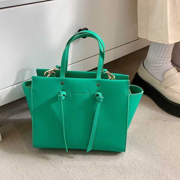 store clearance wholesale design bags 95% off large women's 2023 new fashion simple handbag capacity versatile single shoulder messenge
store clearance wholesale design bags 95% off large women's 2023 new fashion simple handbag capacity versatile single shoulder messenge