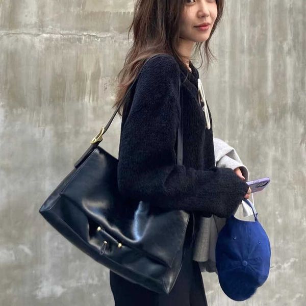 hbp shoulder bags handbags korean women's messenger bag leather french stick shoulder armpit handbag commuter tote oil wax leather 2211
hbp shoulder bags handbags korean women's messenger bag leather french stick shoulder armpit handbag commuter tote oil wax leather 2211