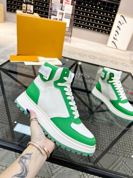 2023 man luxury designer martin boots gold metal buckle decoration lace up round toes zip half boots men shoes leather knight keep warm boot, Black
2023 man luxury designer martin boots gold metal buckle decoration lace up round toes zip half boots men shoes leather knight keep warm boot, Black