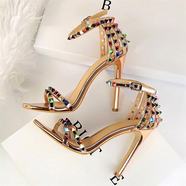 2022 women 11cm high heels sandals lady sandles stiletto gladiator pumps stripper summer fetish platform shoes y0318257f, Black
2022 women 11cm high heels sandals lady sandles stiletto gladiator pumps stripper summer fetish platform shoes y0318257f, Black
