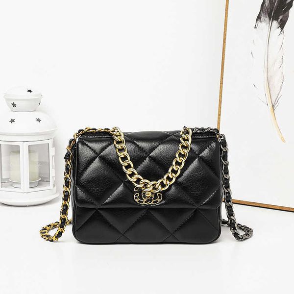 stores wholesale design bags low prices ouyang nana's same net red chain leather rhombus messenger personality thick decorative buckle
stores wholesale design bags low prices ouyang nana's same net red chain leather rhombus messenger personality thick decorative buckle