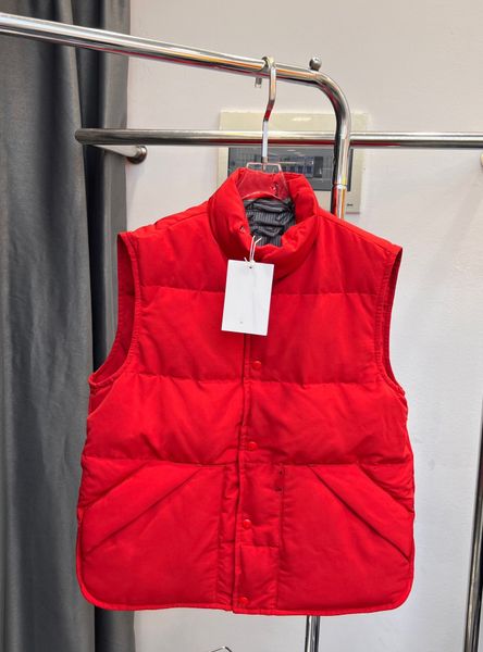 women's vests 2022 early autumn new straight collar smiling face sleeveless down jacket vest, Black;white
women's vests 2022 early autumn new straight collar smiling face sleeveless down jacket vest, Black;white