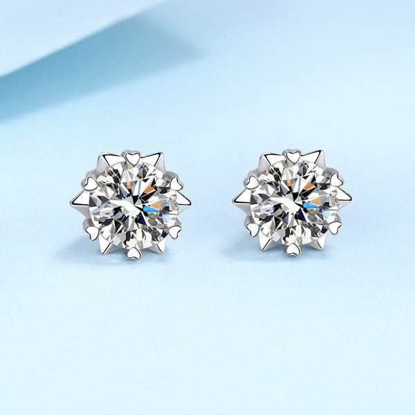 stud earrings snowflake heartshaped sixclaw s925 sterling silver for women pt950 stone fine jewelry 221119, Golden;silver
stud earrings snowflake heartshaped sixclaw s925 sterling silver for women pt950 stone fine jewelry 221119, Golden;silver