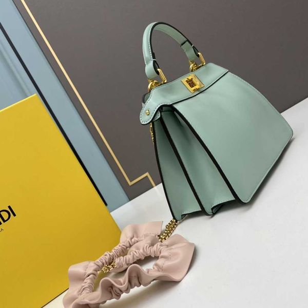 leather designer fend bags famous brand handbags sheepskin fashion bag high-end woman's leisure shopping bags one shoulder ddee
leather designer fend bags famous brand handbags sheepskin fashion bag high-end woman's leisure shopping bags one shoulder ddee