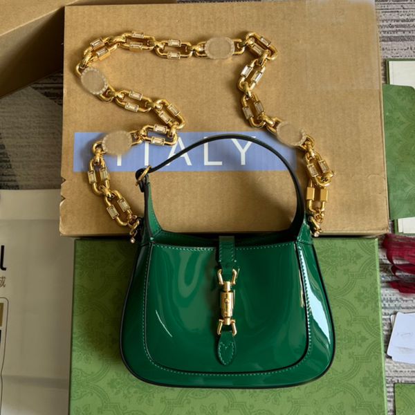 mini shoulder bag patent leather totes cross body bags archival handbag crossbody purse detachable crystal chain strap gold hardware 7a qual
mini shoulder bag patent leather totes cross body bags archival handbag crossbody purse detachable crystal chain strap gold hardware 7a qual