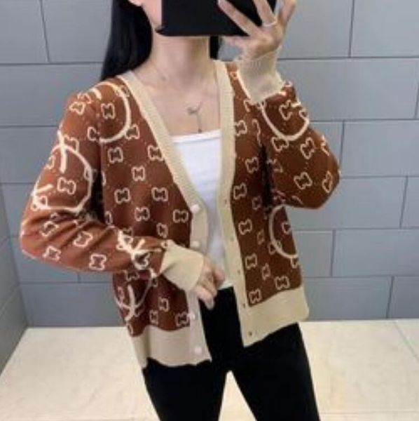 woman designer sweaters round neck stripe sweaters knit letter knitted long sleeved cardigan fashion casual knitwear shirts size s-xl, White;black
woman designer sweaters round neck stripe sweaters knit letter knitted long sleeved cardigan fashion casual knitwear shirts size s-xl, White;black