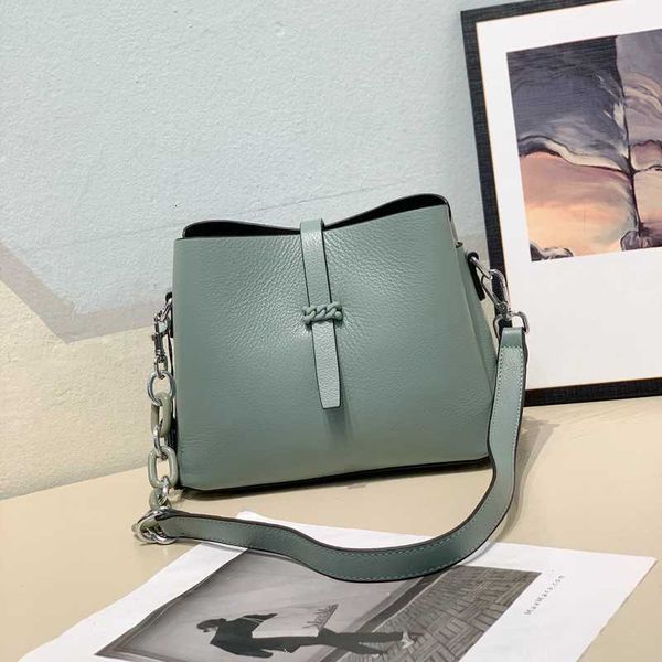 luxury brands designer messenger bags genuine leather chain women bucket 2022 new casual ladies crosssbody bag
luxury brands designer messenger bags genuine leather chain women bucket 2022 new casual ladies crosssbody bag