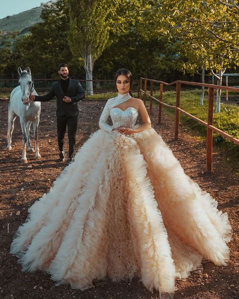 luxury silver asymmetry neck evening dresses ruffle tiered tulle party gowns puffy prom formal dress robe de soiree, Black;red
luxury silver asymmetry neck evening dresses ruffle tiered tulle party gowns puffy prom formal dress robe de soiree, Black;red