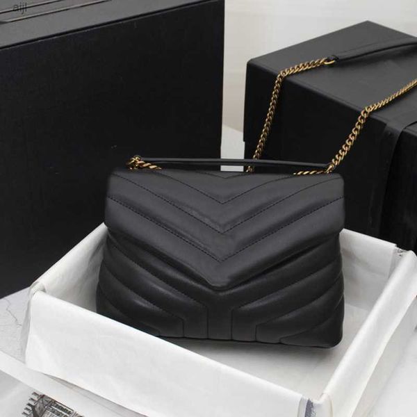 quality fashion crossbody bag genuine leather human shape quilting cluth messenger shoulder bags plain classic purse
quality fashion crossbody bag genuine leather human shape quilting cluth messenger shoulder bags plain classic purse