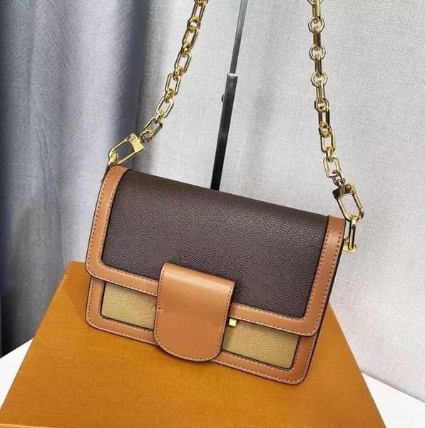 2022 old flower color contrast small square bag single double layer vintage classic postman bag chain crossbody bag equipped with box dust b, Black
2022 old flower color contrast small square bag single double layer vintage classic postman bag chain crossbody bag equipped with box dust b, Black
