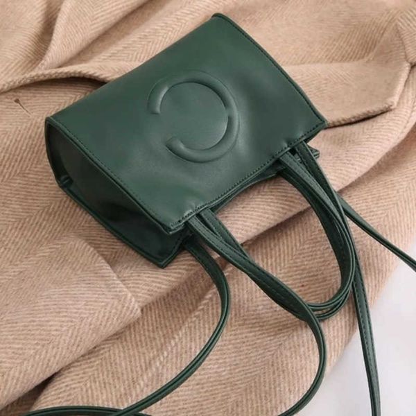 women shoulder designer bags fashion crossbody pu handbag tote bag lady solid color messenger purse multi-color optional
women shoulder designer bags fashion crossbody pu handbag tote bag lady solid color messenger purse multi-color optional