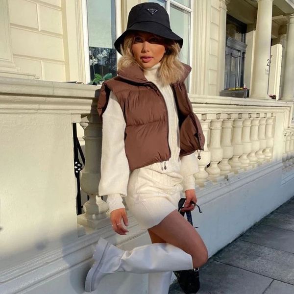 women crop puffer vest sleeveless lightweight quilted down jacket coat zip up padded gilet winter warm outerwear, Black;white
women crop puffer vest sleeveless lightweight quilted down jacket coat zip up padded gilet winter warm outerwear, Black;white