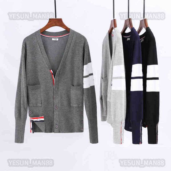 digner luxury tbs classic knitted cardigan spring autumn thin v-neck sweater short men and women couple female coat, White
digner luxury tbs classic knitted cardigan spring autumn thin v-neck sweater short men and women couple female coat, White