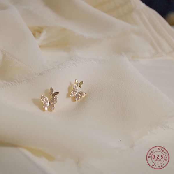 charm 925 sterling silver pave zircon shiny butterfly stud earring simple temperament wedding party jewelry friendship gift 220920, Golden
charm 925 sterling silver pave zircon shiny butterfly stud earring simple temperament wedding party jewelry friendship gift 220920, Golden