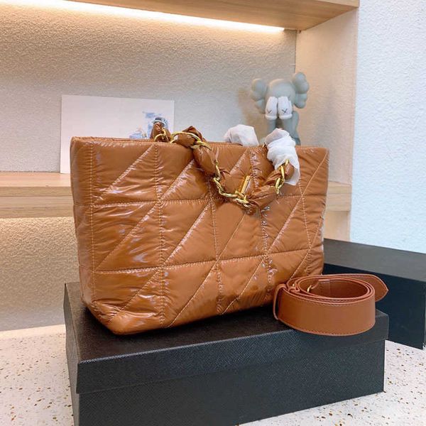 tote bag women purse designer bag totes handbags shopping luxurys handbag winter cotton-padded jacket bags wide strap large capacity shoulde
tote bag women purse designer bag totes handbags shopping luxurys handbag winter cotton-padded jacket bags wide strap large capacity shoulde