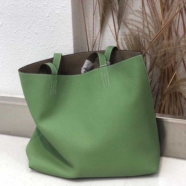 sell designer bags on the h double sided leather shopping layer tote women's versatile hand
sell designer bags on the h double sided leather shopping layer tote women's versatile hand