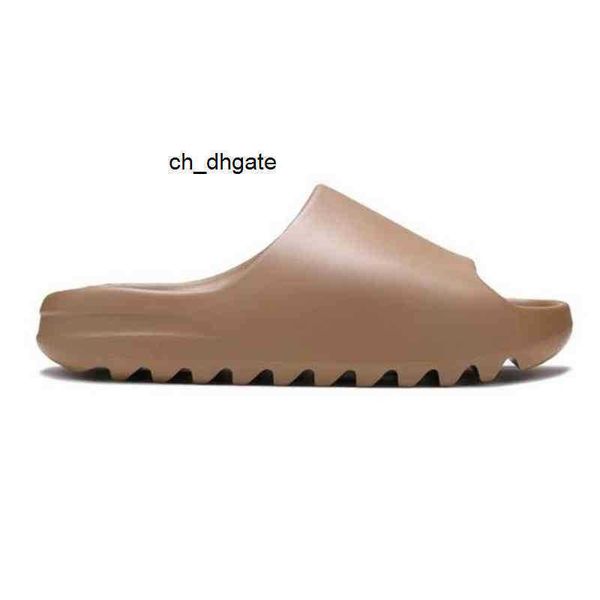 slides yeesys kanyes foam slippers rubber designer 2022 men women desert sand core soot bone earth brown triple white black outdoor foam rub
slides yeesys kanyes foam slippers rubber designer 2022 men women desert sand core soot bone earth brown triple white black outdoor foam rub